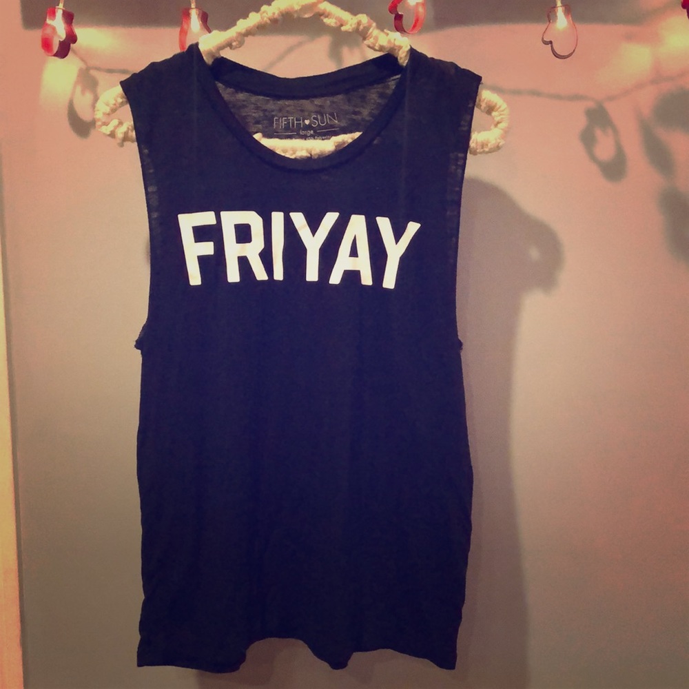 FriYay tank🖤